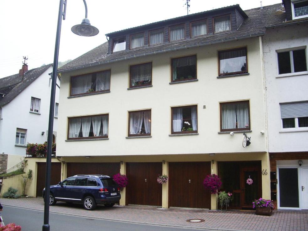 Ferienwohnungen Haus Gisela - Unterkunft Schlossberg Bacharach Dış mekan fotoğraf